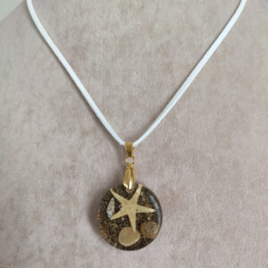 reçine kolye, hediye kolye, (hediyelik paket olarak kargolanır.) (kopya)