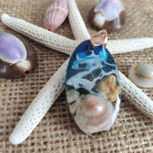 reçine kolye, hediye kolye, (hediyelik paket olarak kargolanır.) (kopya)