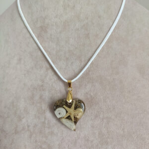 reçine kolye, hediye kolye, (hediyelik paket olarak kargolanır.) (kopya)