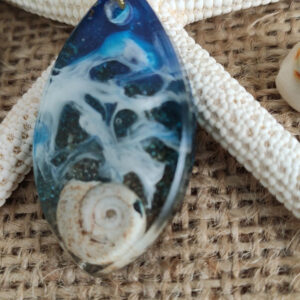 reçine kolye, hediye kolye, (hediyelik paket olarak kargolanır.)