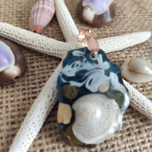 reçine kolye, hediye kolye, (hediyelik paket olarak kargolanır.) (kopya)