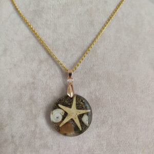 reçine kolye, hediye kolye, (hediyelik paket olarak kargolanır.) (kopya)