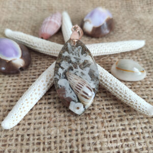 reçine kolye, hediye kolye, (hediyelik paket olarak kargolanır.)