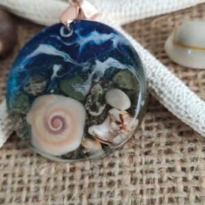 reçine kolye, hediye kolye, (hediyelik paket olarak kargolanır.) (kopya)