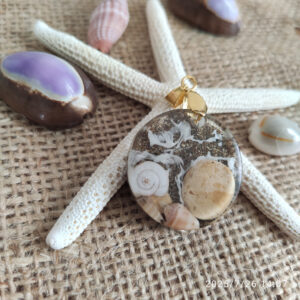 reçine kolye, hediye kolye, (hediyelik paket olarak kargolanır.) (kopya)