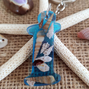 “açık mavi deniz” epoksi “v” harf anahtarlık (kopya)