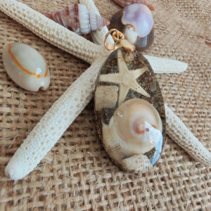 reçine kolye, hediye kolye, (hediyelik paket olarak kargolanır.) (kopya)