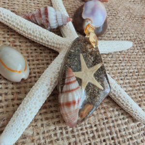 reçine kolye, hediye kolye, (hediyelik paket olarak kargolanır.) (kopya)