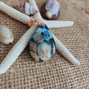 reçine kolye, hediye kolye, (hediyelik paket olarak kargolanır.)