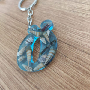 “açık mavi deniz” epoksi “k” harf anahtarlık (kopya)