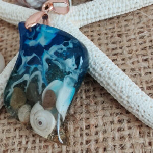 reçine kolye, hediye kolye, (hediyelik paket olarak kargolanır.) (kopya)